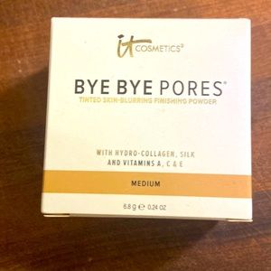 It cosmetics finishing powder